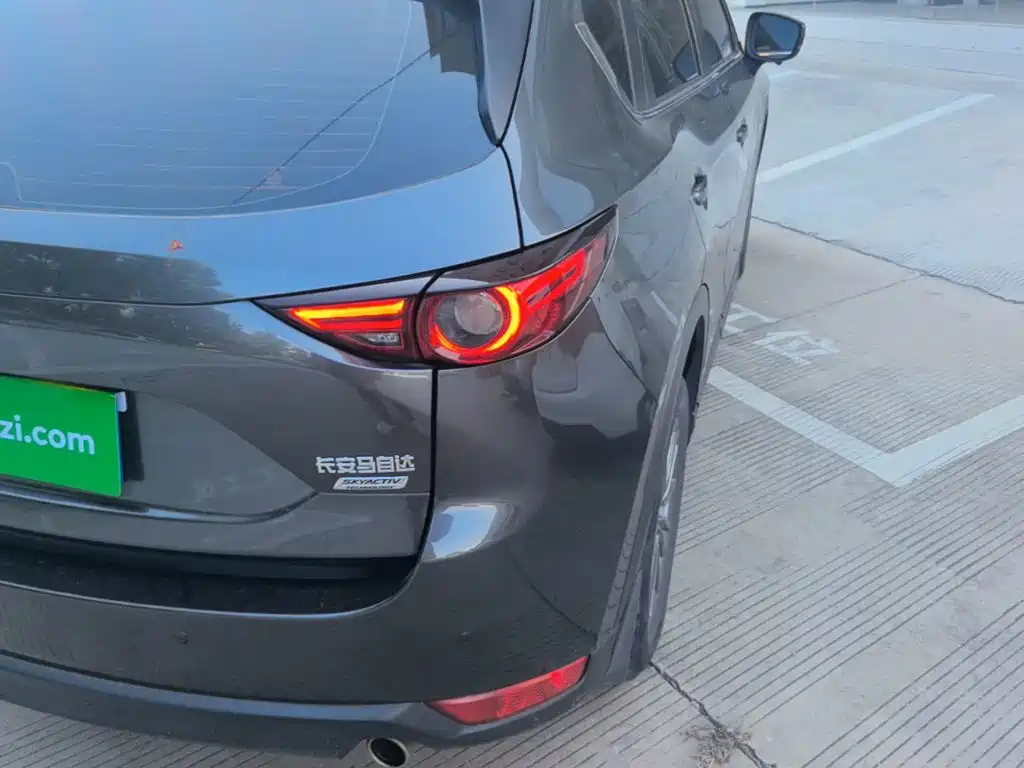 Photo 8 - Mazda CX-5