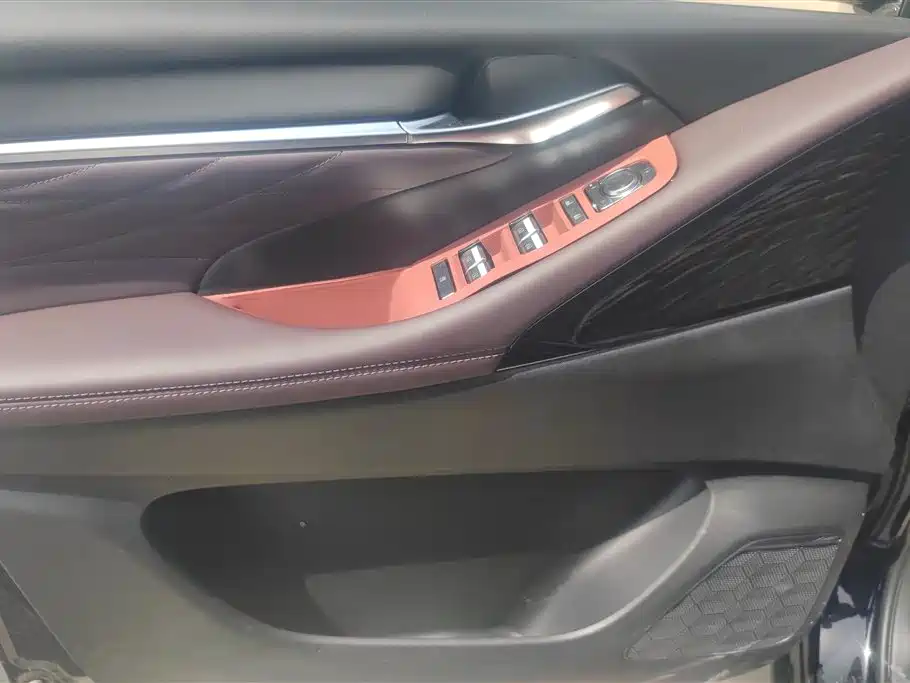 GAC TRUMPCHI TRUMPCHI M8