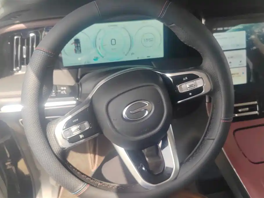 GAC TRUMPCHI TRUMPCHI M8