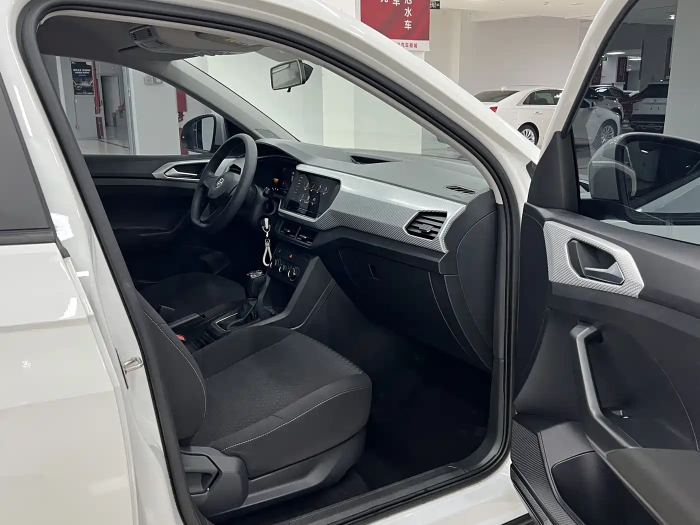 VOLKSWAGEN EXPLORING THE SHADOW