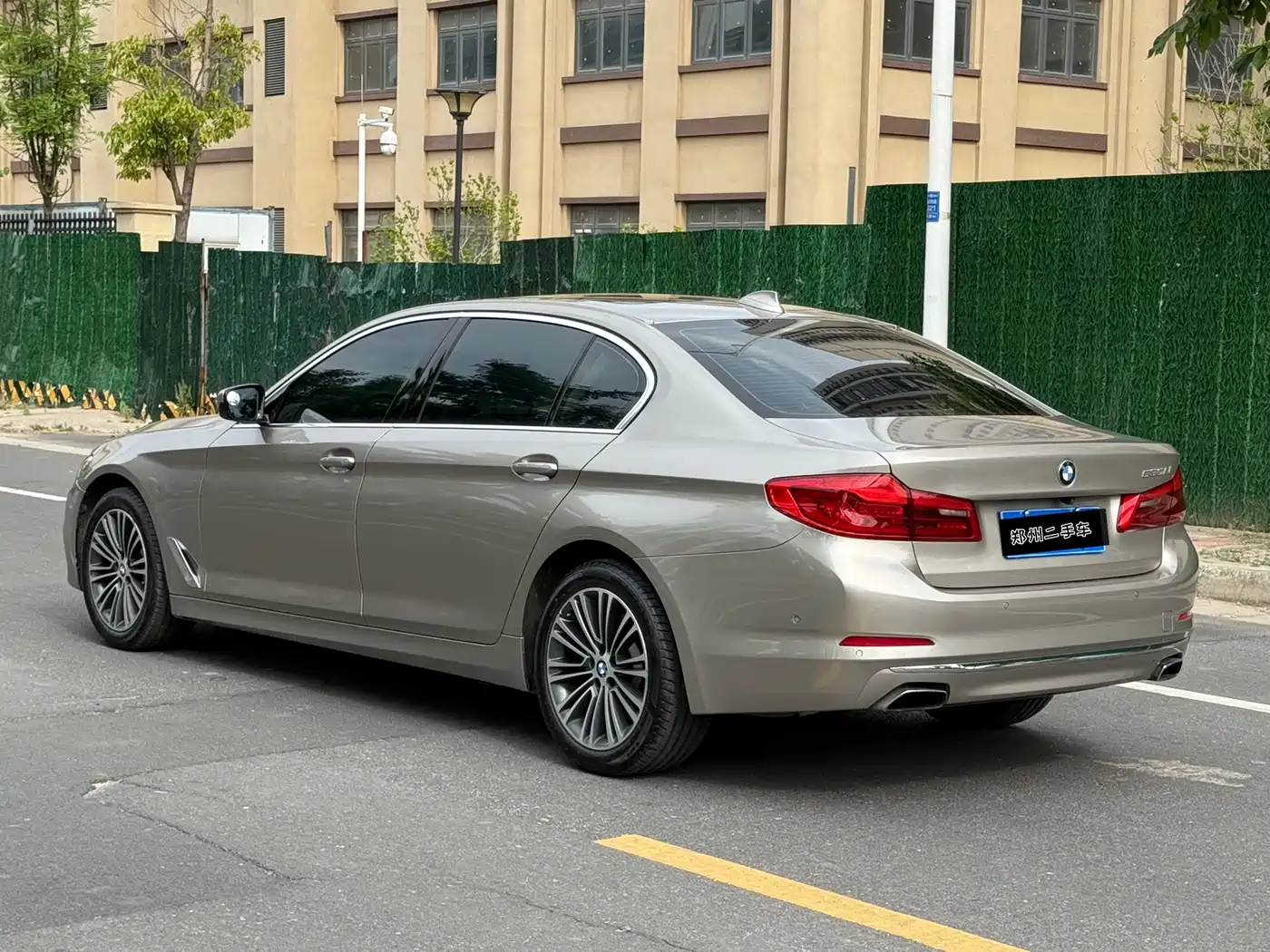 BMW 5 Series 2019 530Li Premium Luxury Package фото 9