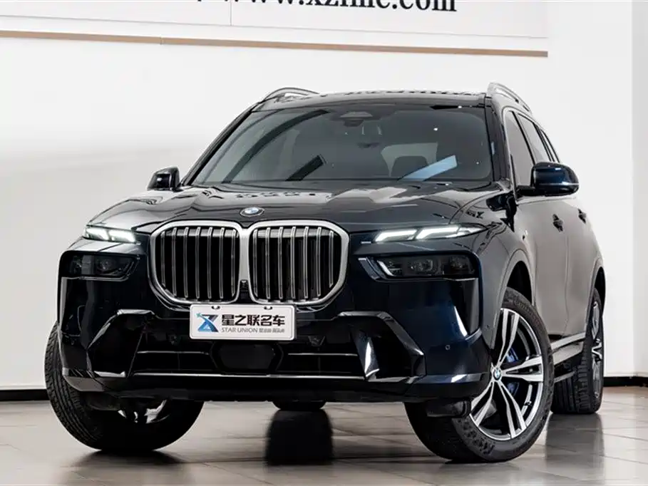 BMW X7 2023 xDrive40i Exclusive M Sport Package фото 2