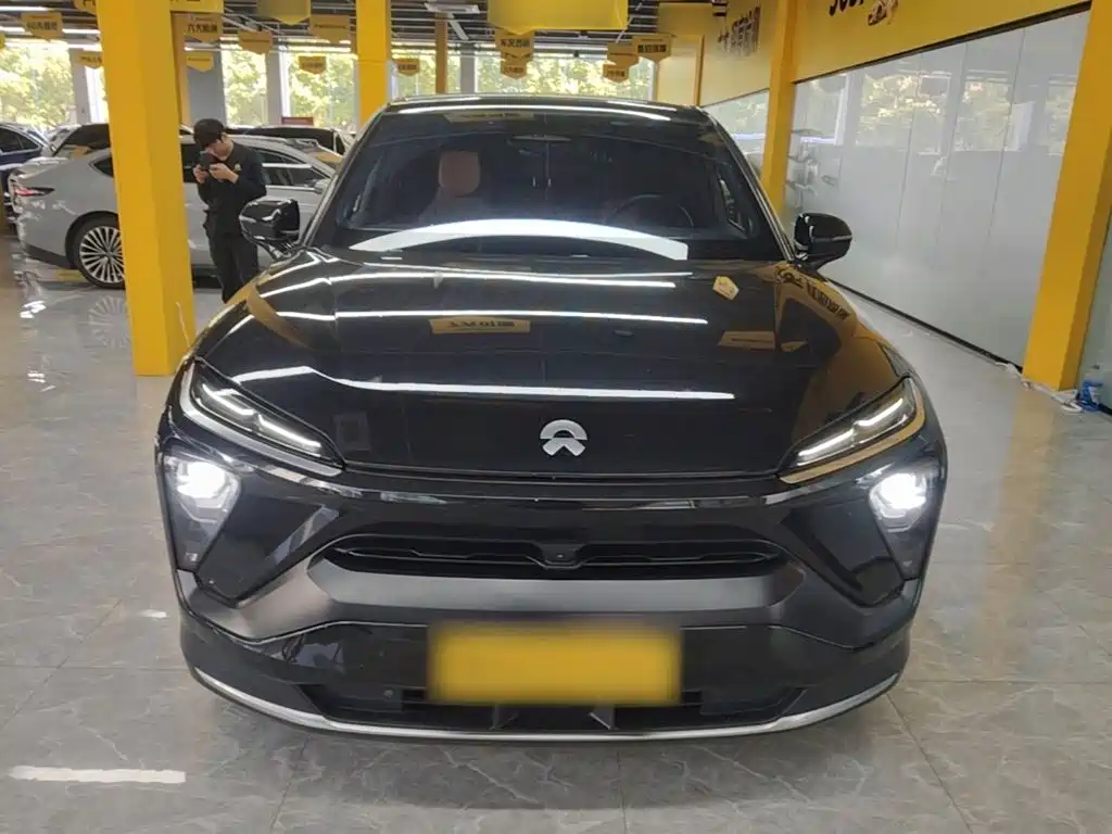 Фото 3 - NIO EC6