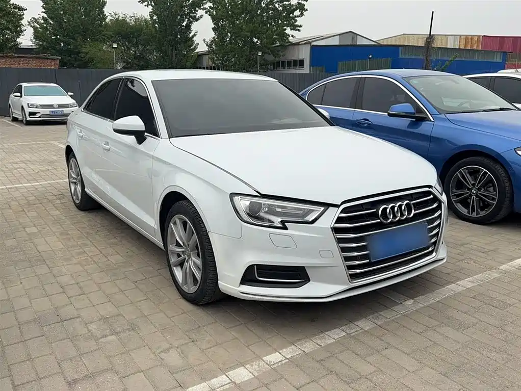Audi A3 2019 Limousine 35 TFSI Progressive China V фото 3