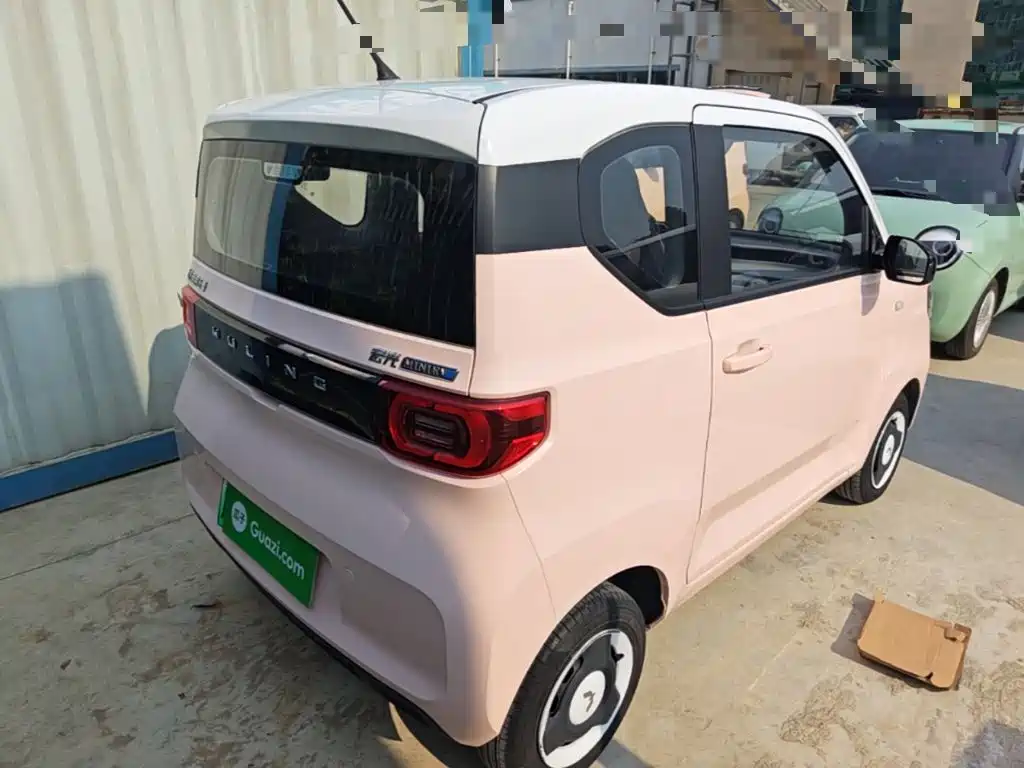Фото 7 - Wuling Motors Hongguang MINIEV