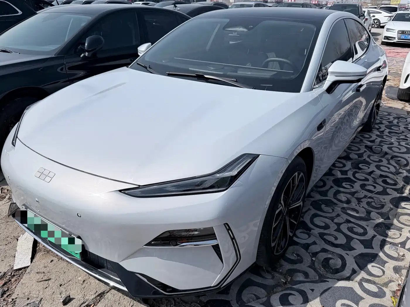 GEELY GALAXY GALAXY E8