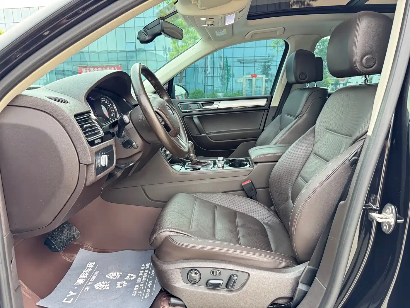 Volkswagen Touareg 2017 3.0TSI Explorer Edition фото 10