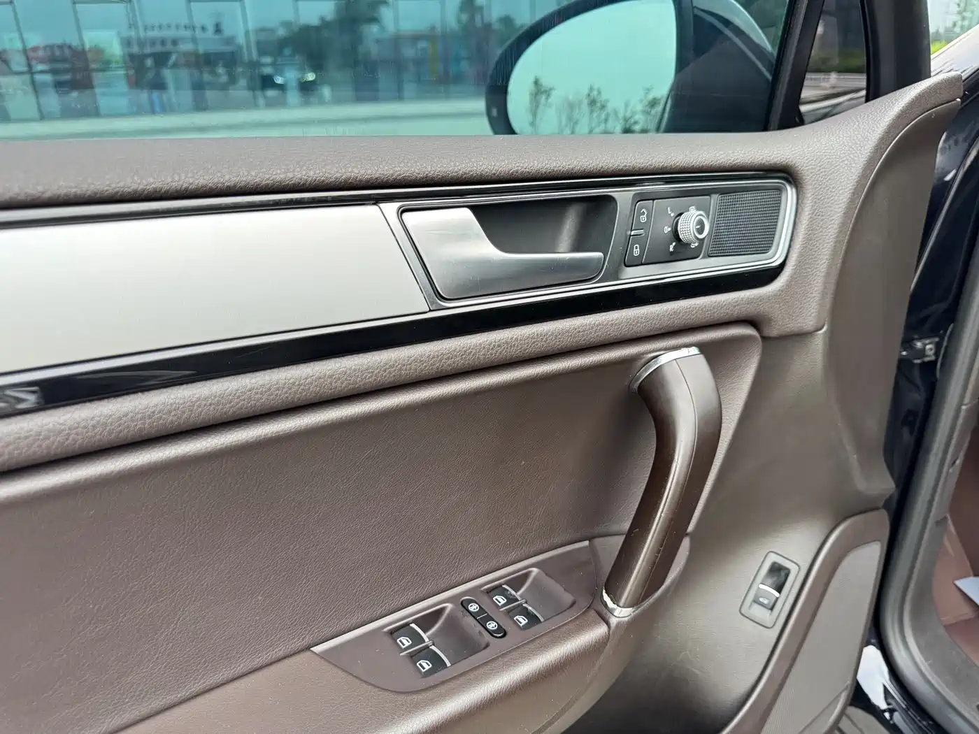 Volkswagen Touareg 2017 3.0TSI Explorer Edition фото 20