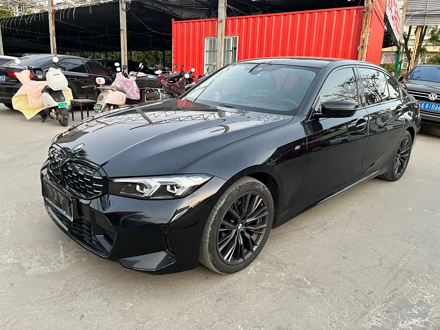 BMW 3 Series 2023 325Li M Sport Black Night Package фото 3