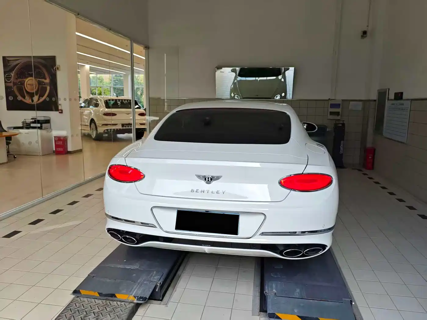Bentley Continental 2024 2024 GT V8 Edition 8