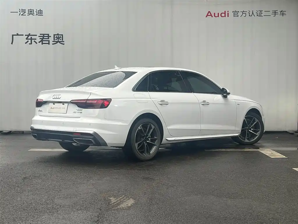 Audi A4L 2022 40 TFSI Fashion Dynamic фото 5