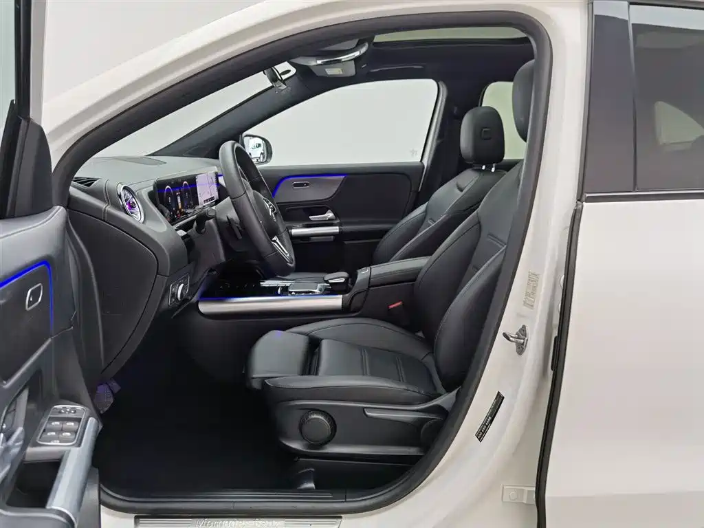 Mercedes-Benz GLA 2022 GLA 220 4MATIC фото 10