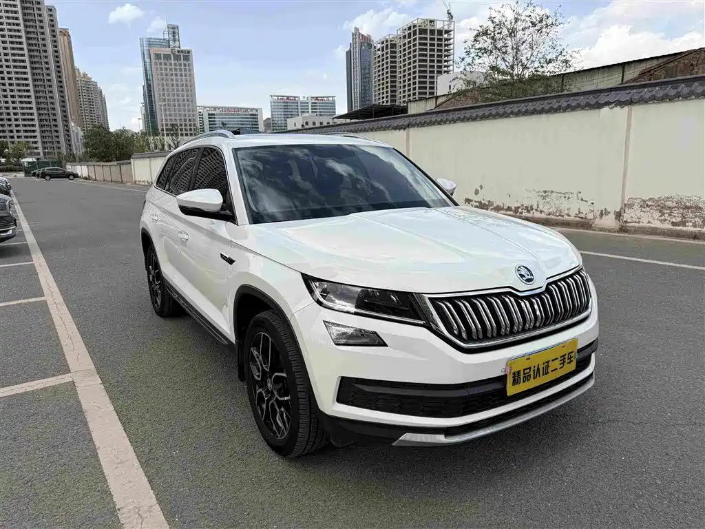 Škoda Kodiaq 2018 Facelift TSI330 7-seat 2WD Luxury Tech Edition фото 3