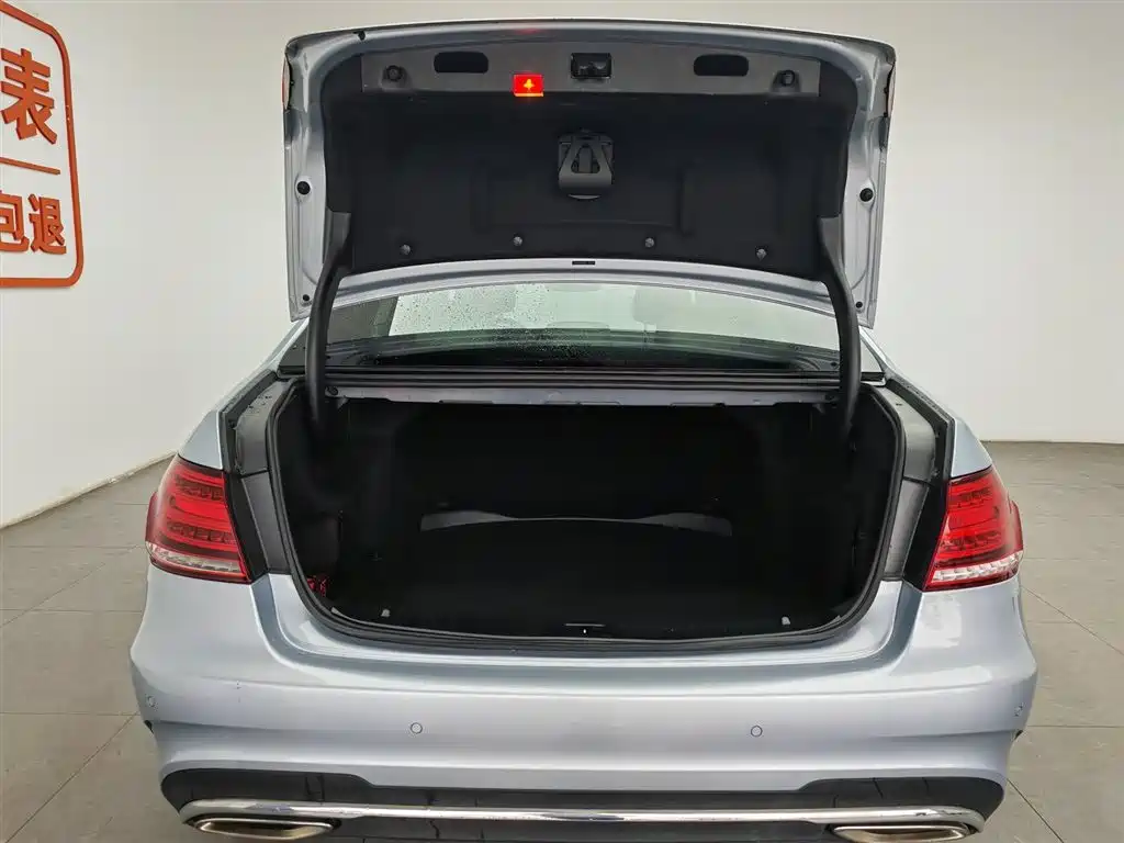 Mercedes-Benz E-Class 2015 E 260 L Sport фото 16