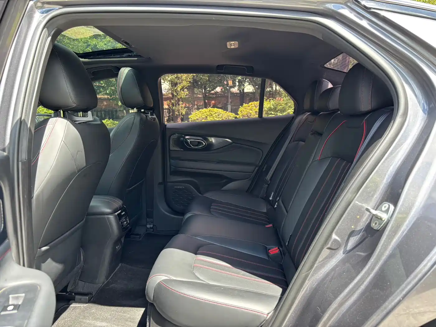 GAC Trumpchi Trumpchi Emkoo 2023 270T DCT J15 Edition фото 19