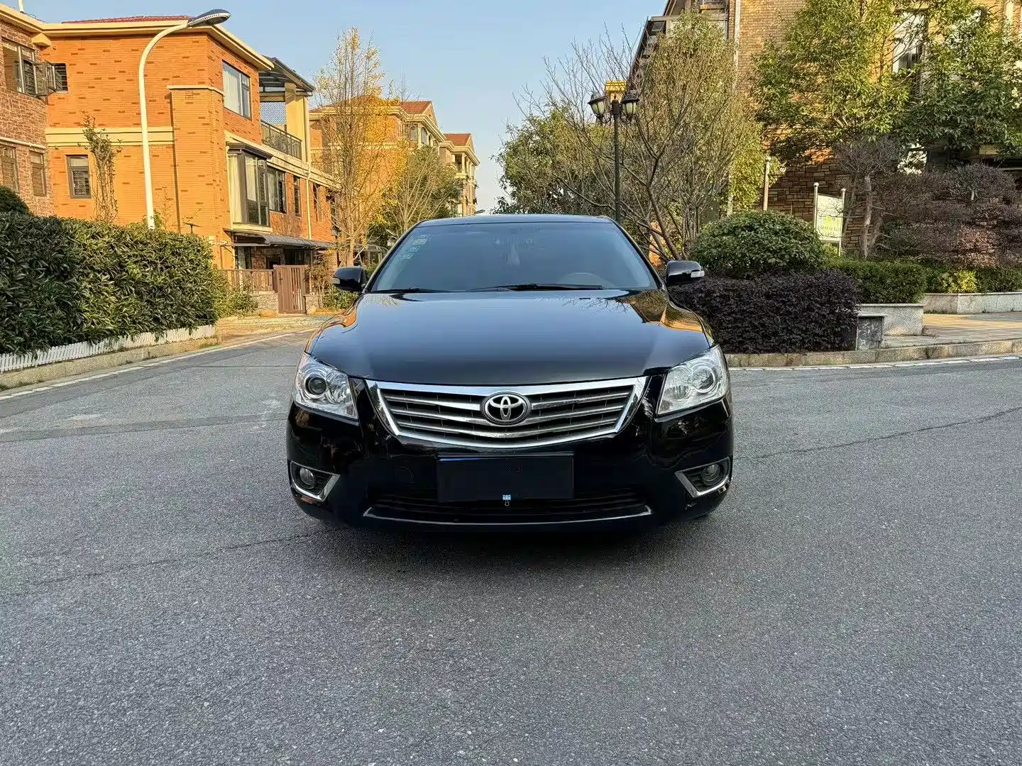 Фото 2 - Toyota Camry