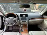 Фото 9 - Toyota Camry