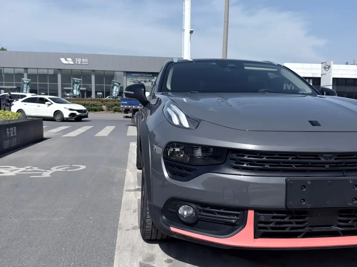 Lynk & Co 02 2018 Model 1.5T DCT 2WD Yao Pro Edition China V фото 4