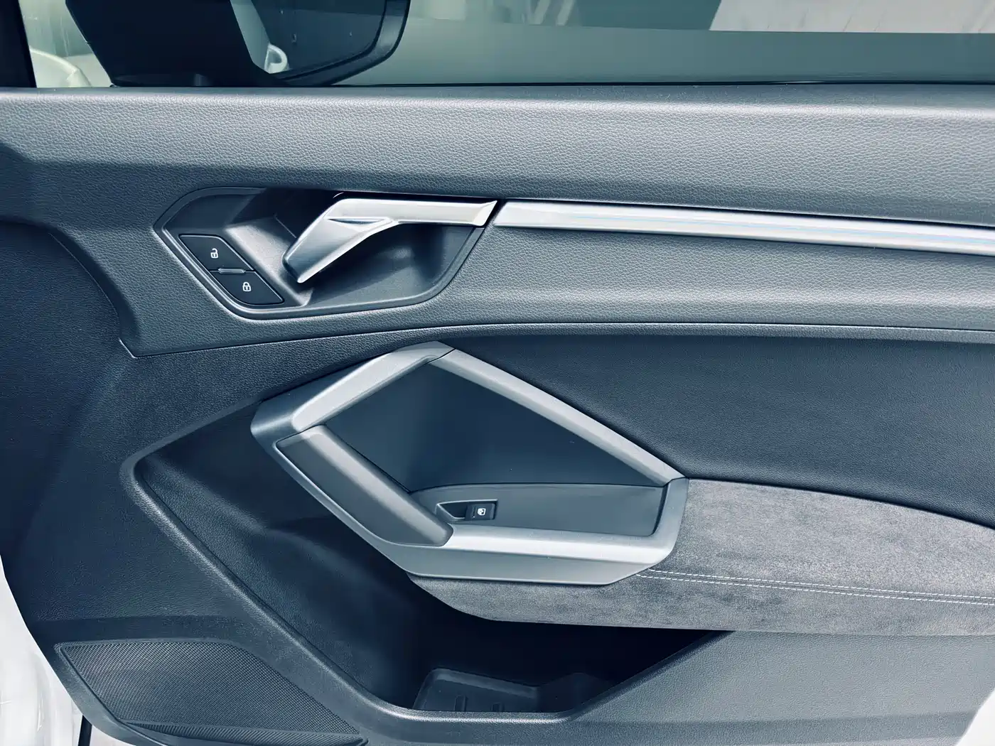 Audi Q3 Sportback 2023 Facelift 40 TFSI Fashion фото 16