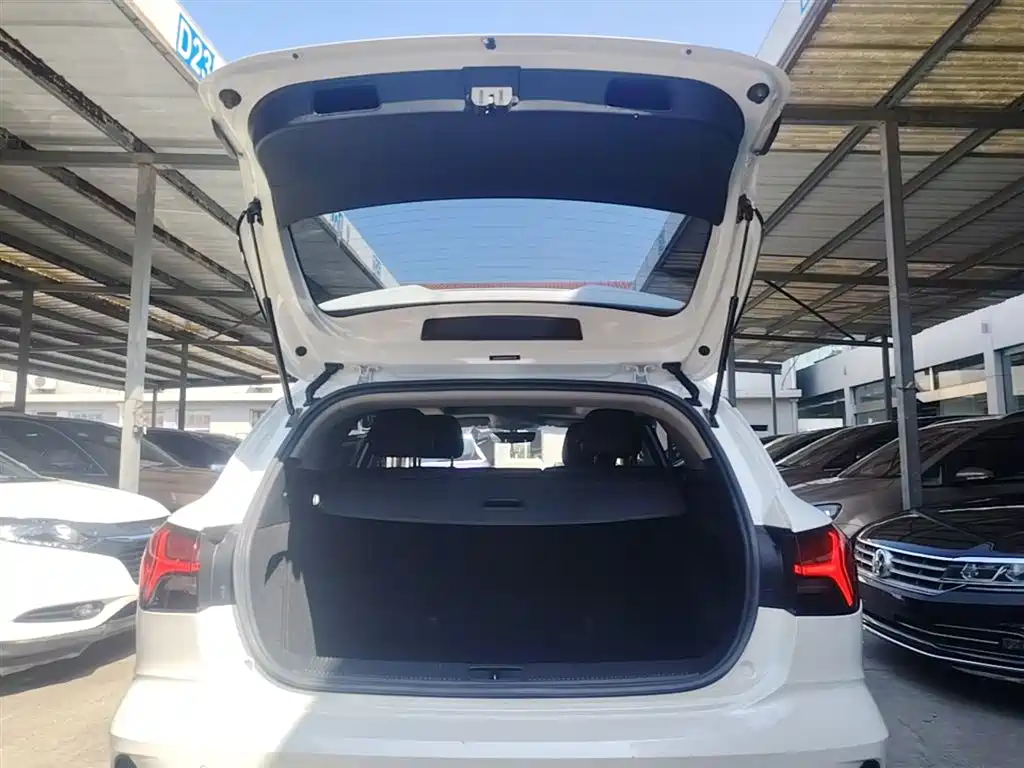 ROEWE EI5