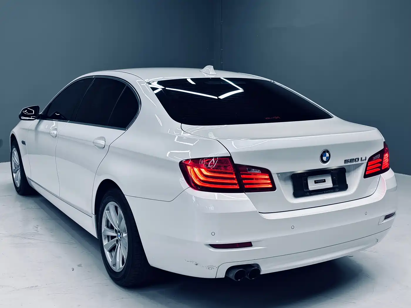 BMW 5 Series 2014 520Li Elegance фото 3
