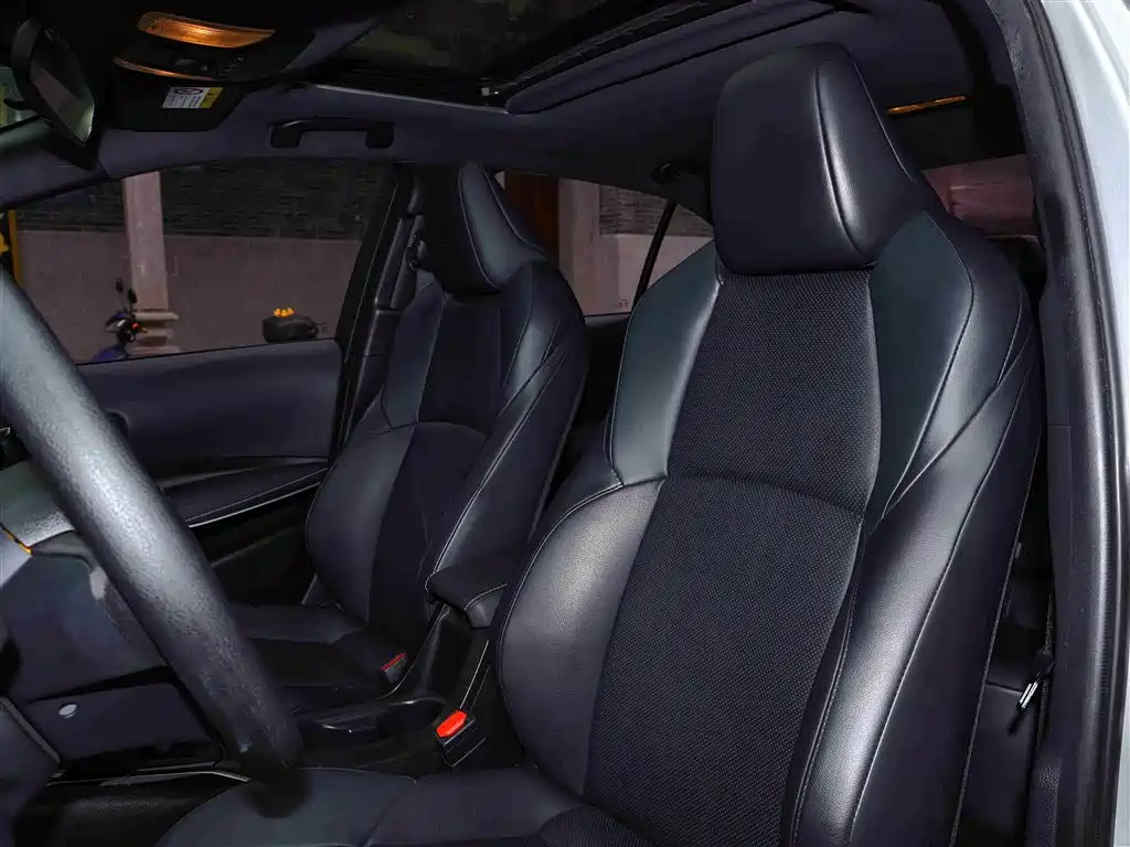 Toyota Levin 2021 185T CVT Luxury Edition фото 25