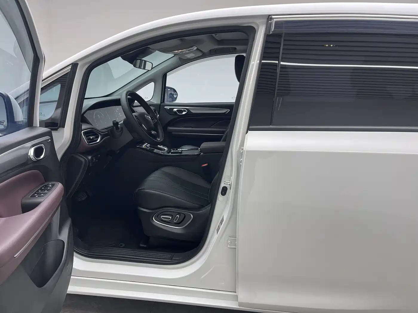 GAC TRUMPCHI M6