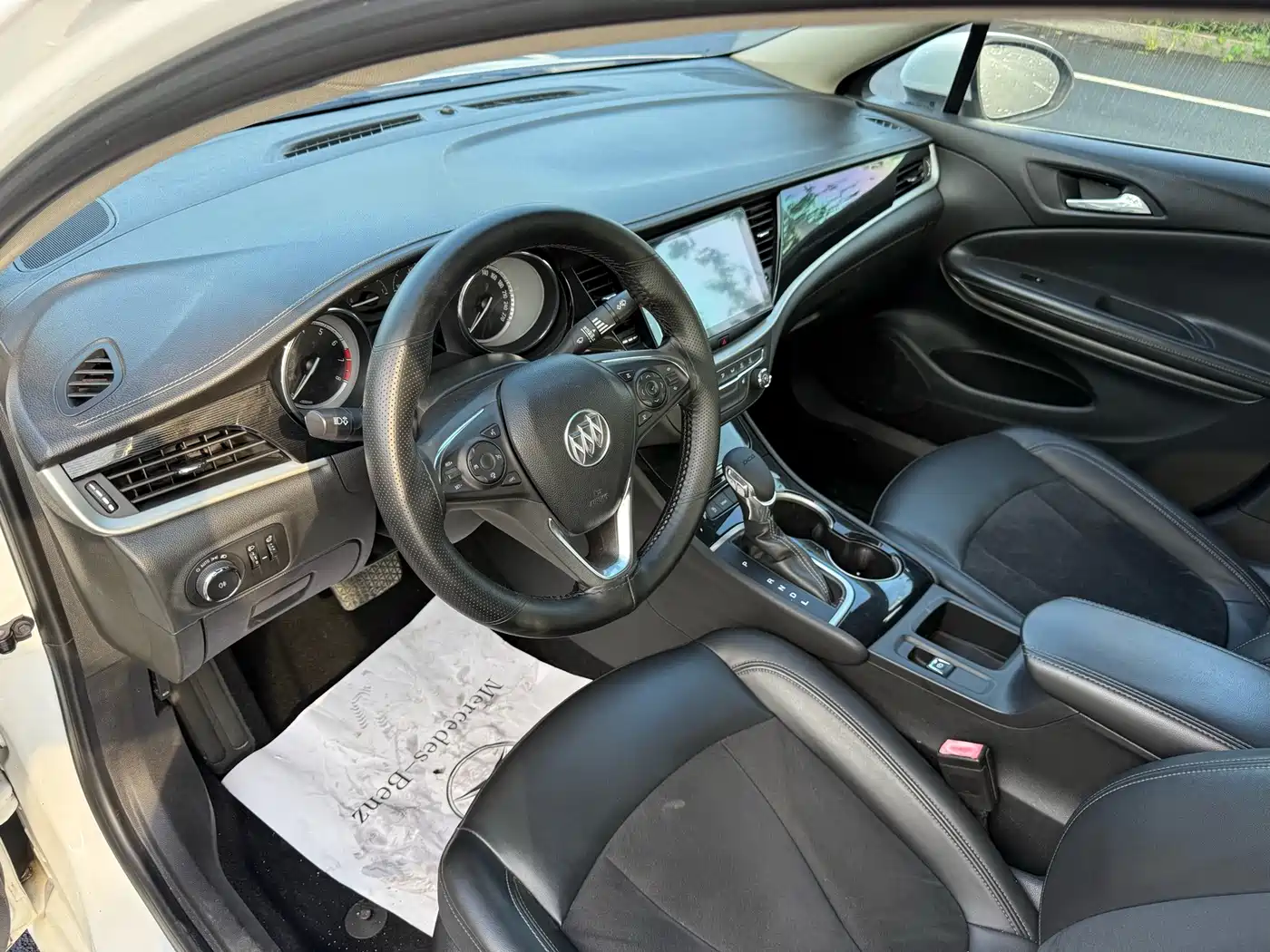 Фото 11 - Buick Verano