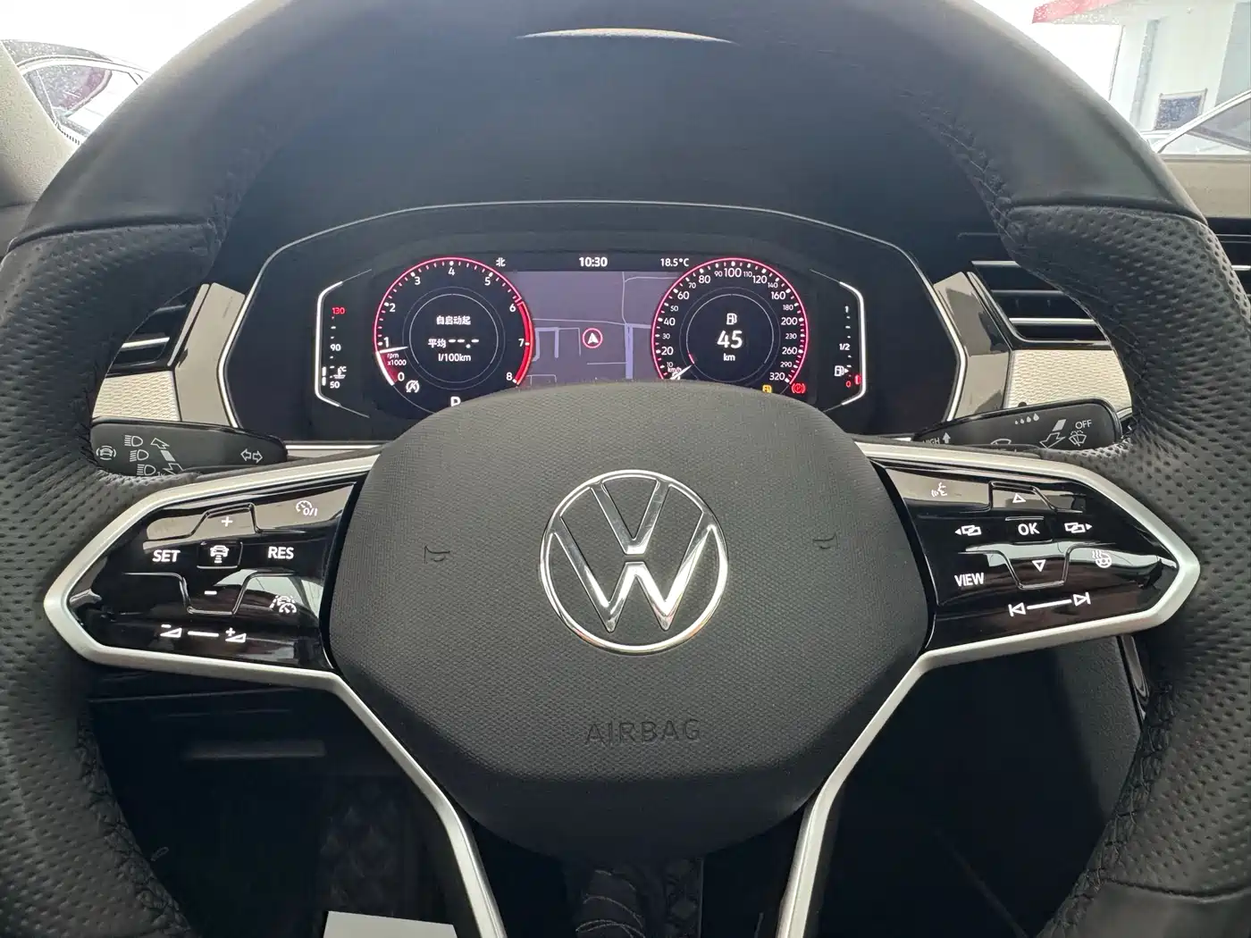 Volkswagen Magotan 2023 Model 2 Million Commemorative Edition 330TSI DSG Luxury фото 14