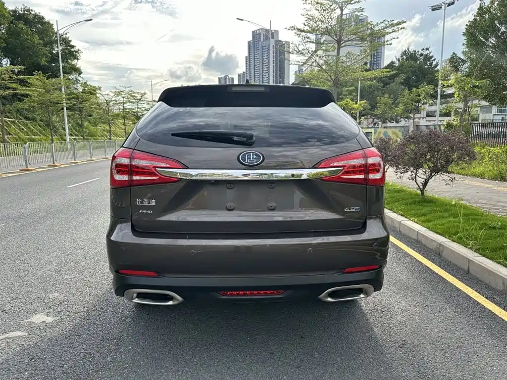 BYD Tang New Energy 2017 2.0T Tang 100 фото 3