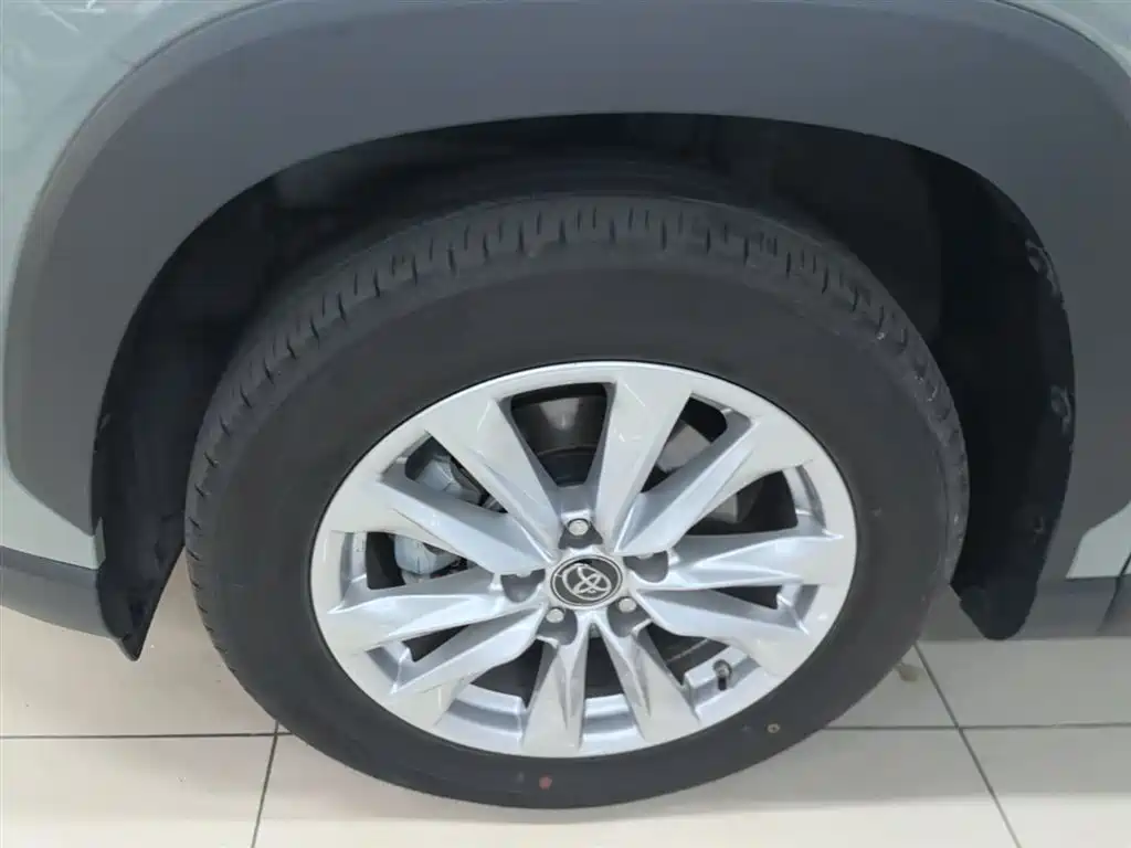 Toyota Corolla Cross 2023 2.0L Elite Edition фото 23