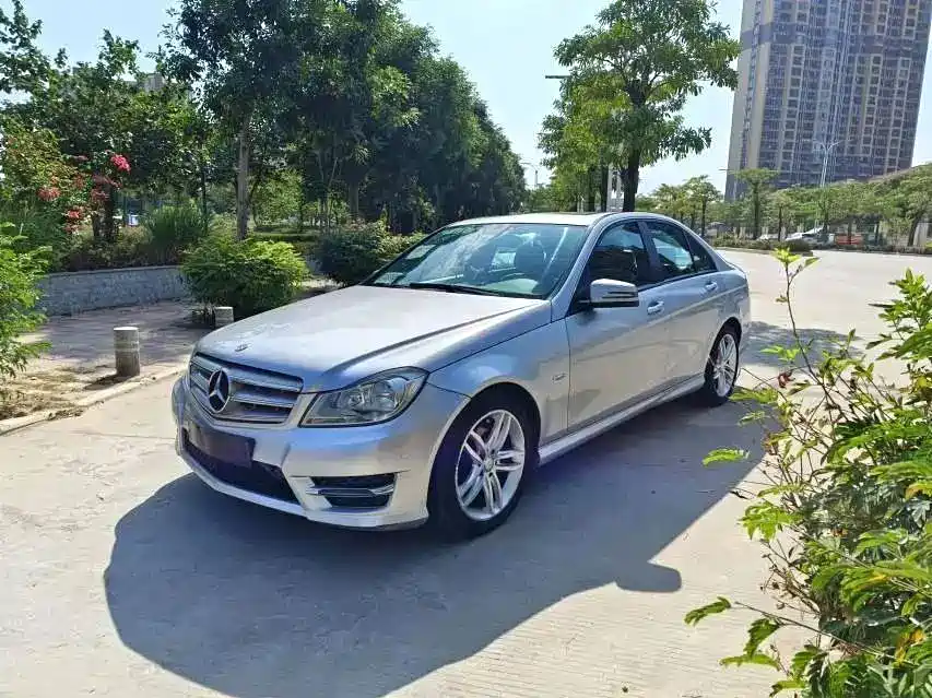 Фото 1 - Mercedes-Benz C-Class