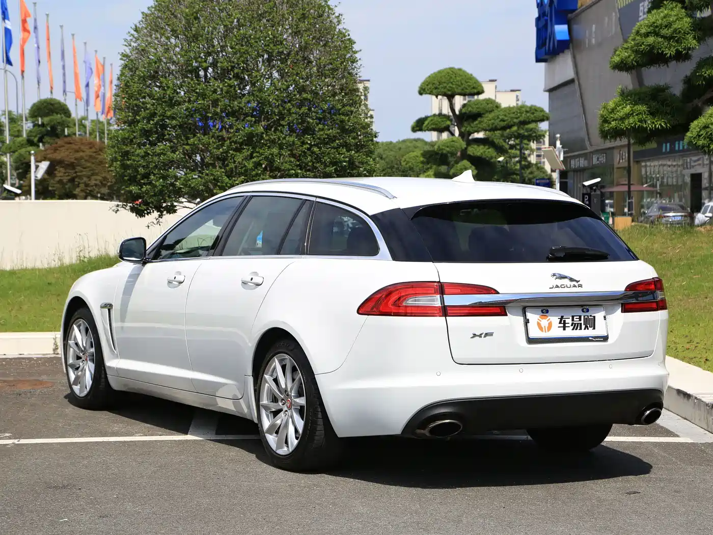 Jaguar XF 2016 2015 XF 2.0T Sportbrake Luxury Edition