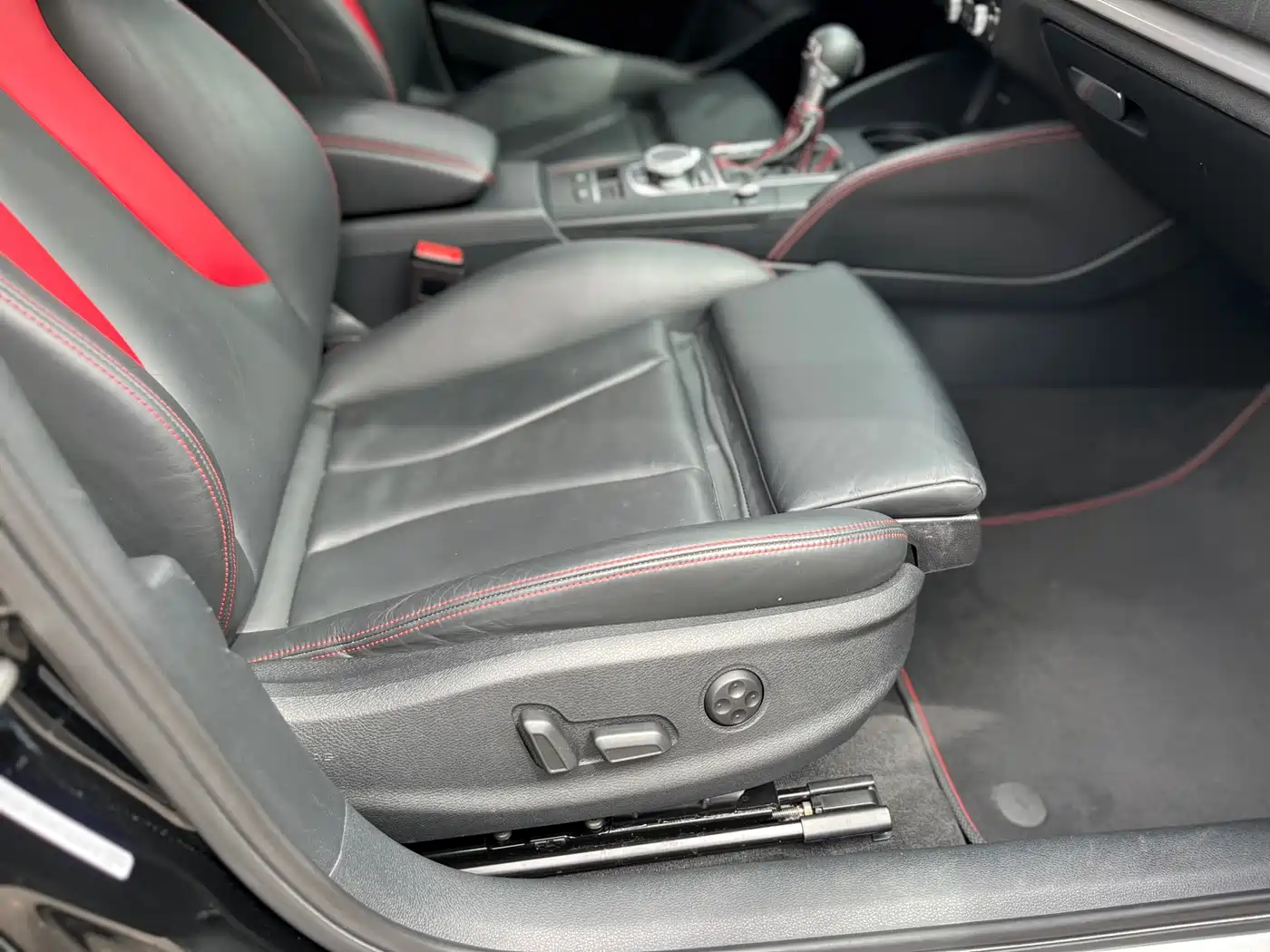 Audi S3 2019 Audi S3 2.0T Limousine фото 23