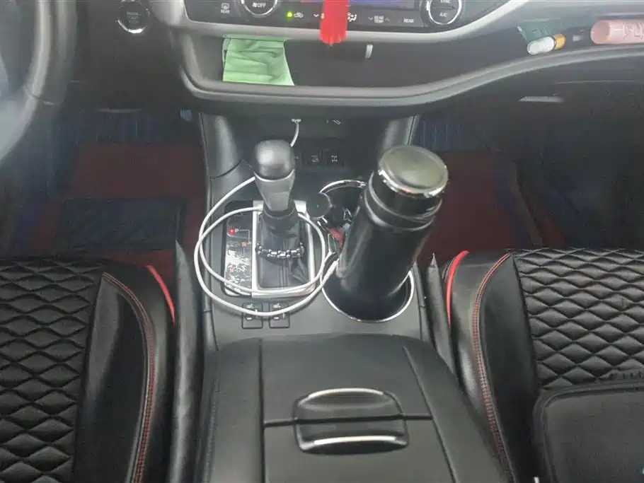 Toyota Highlander 2018 2.0T 4WD Luxury 7-seater China VI фото 16