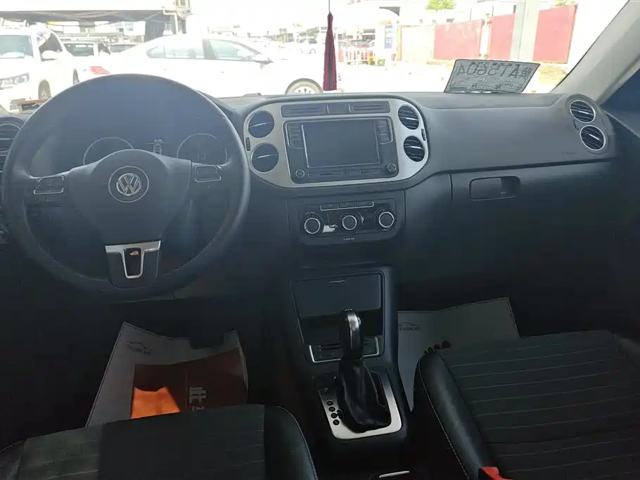 Volkswagen Tiguan 2016 280TSI Automatic 2WD Silk Road Fashion Edition фото 12