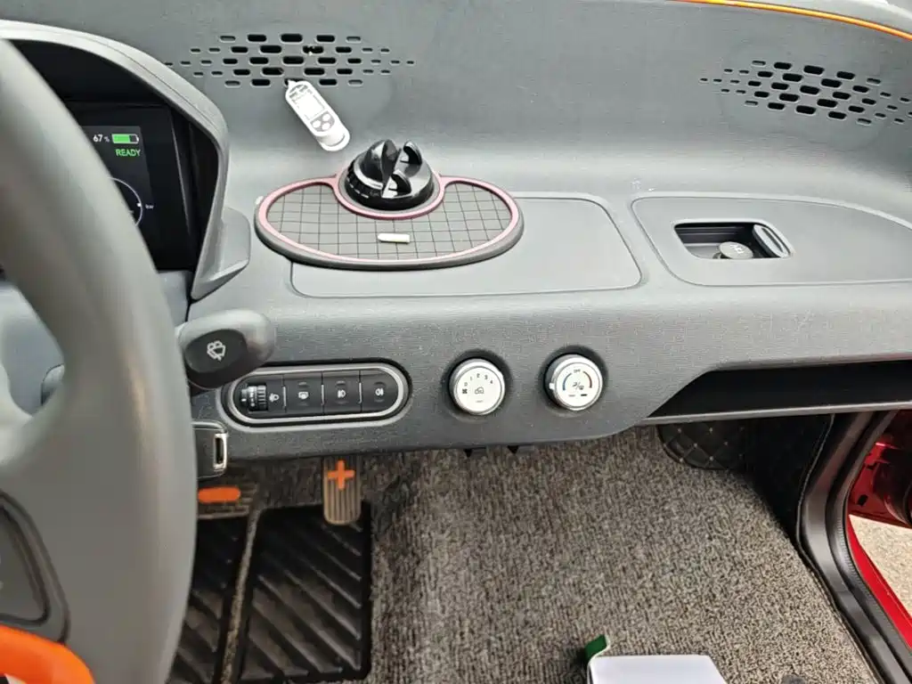 Baojun E100 2021 2020 305KM Intelligent Edition