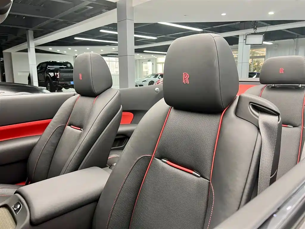 Rolls-Royce Dawn 2020 2018 6.6T Black Badge