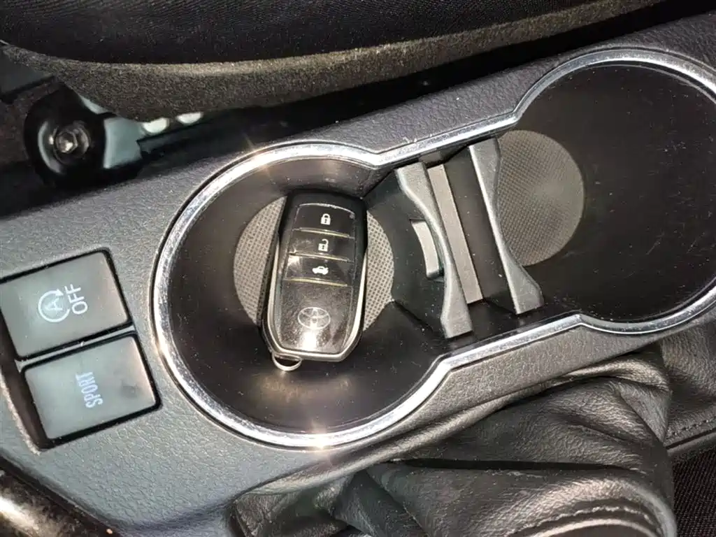 Toyota Corolla 2018 1.2T S-CVT GL Smart Edition фото 9