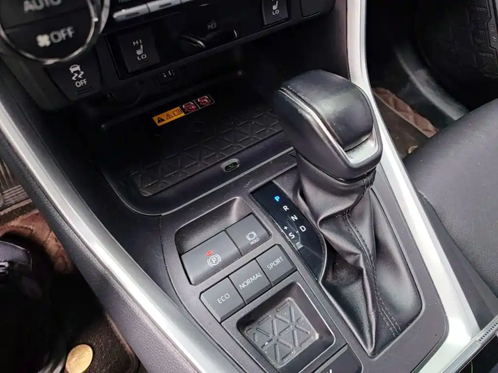 Toyota RAV4 2023 2023 Hybrid 2.5L E-CVT 2WD Elite Plus Edition