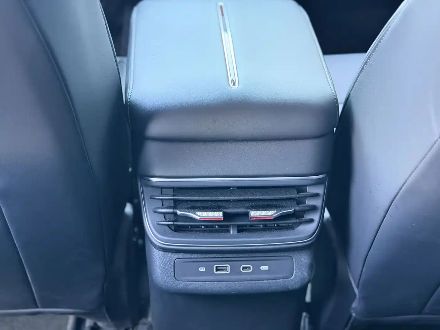 Hongqi HS3 PHEV 2026 2025 125km Jingwei PLUS 2 Million Commemorative Edition