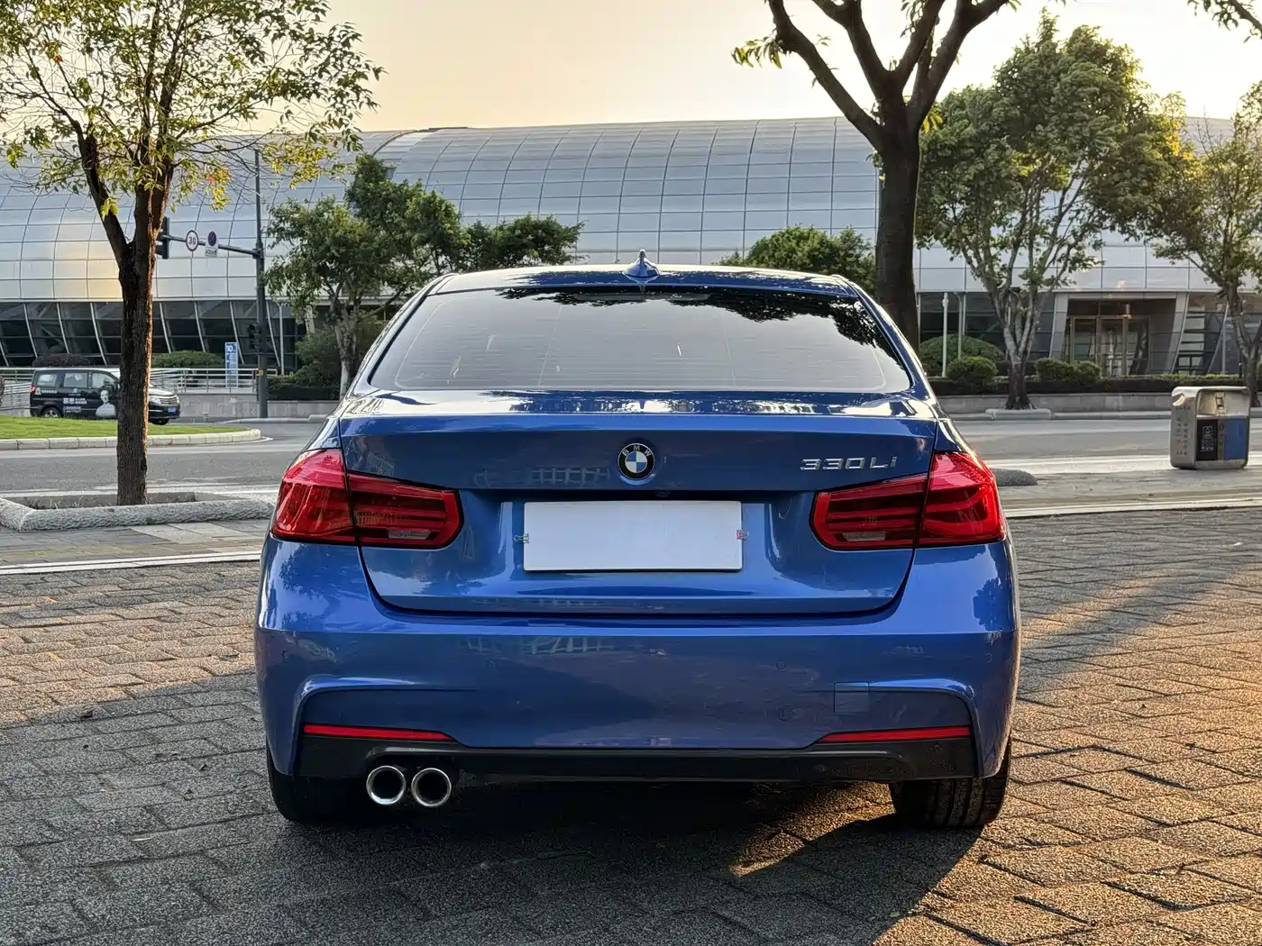 BMW 3 Series 2018 320Li Leading M Sport Package фото 5