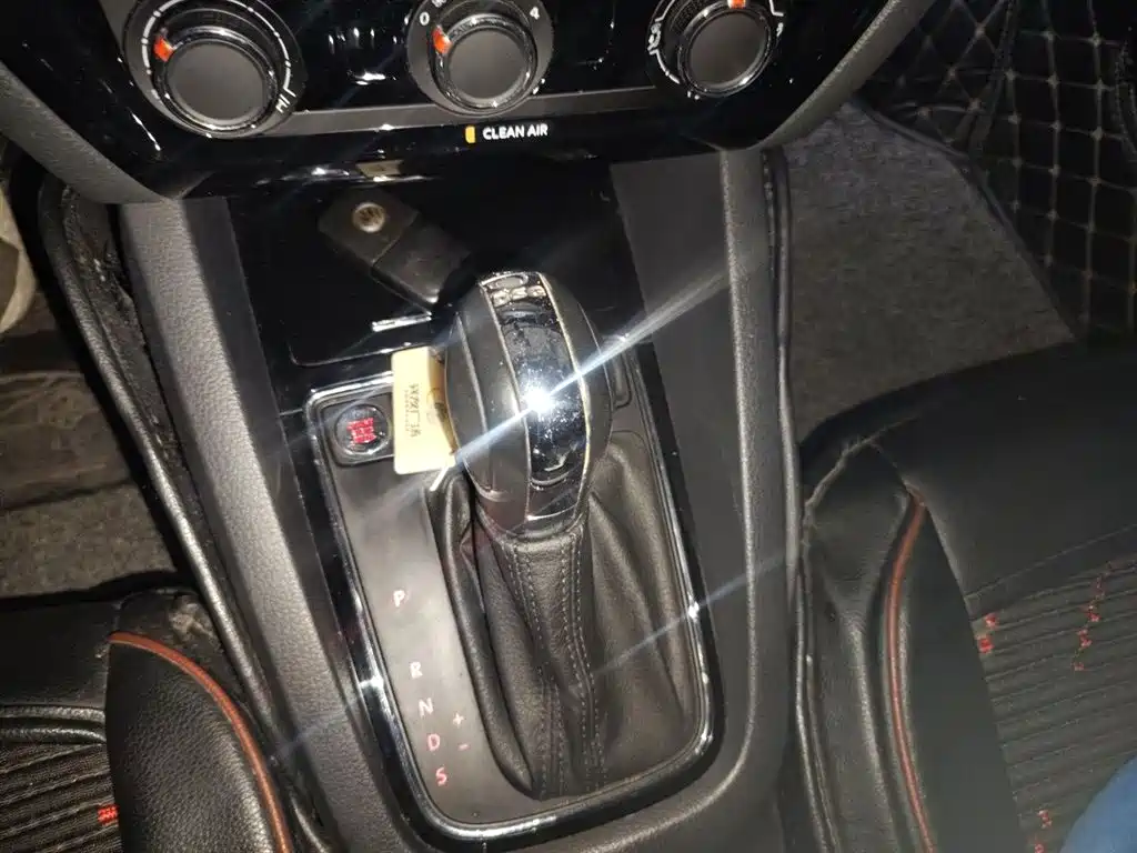 Volkswagen Sagitar 2017 230TSI Automatic Comfort фото 7