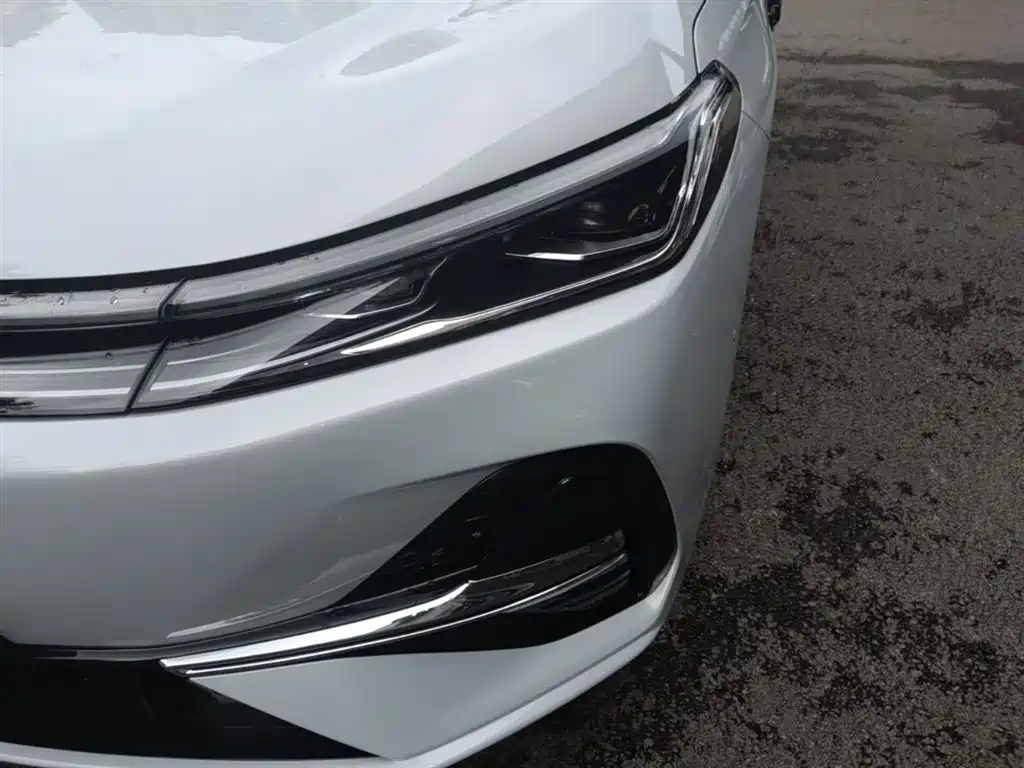 Geely Galaxy Galaxy A7 2025 EM-i фото 24