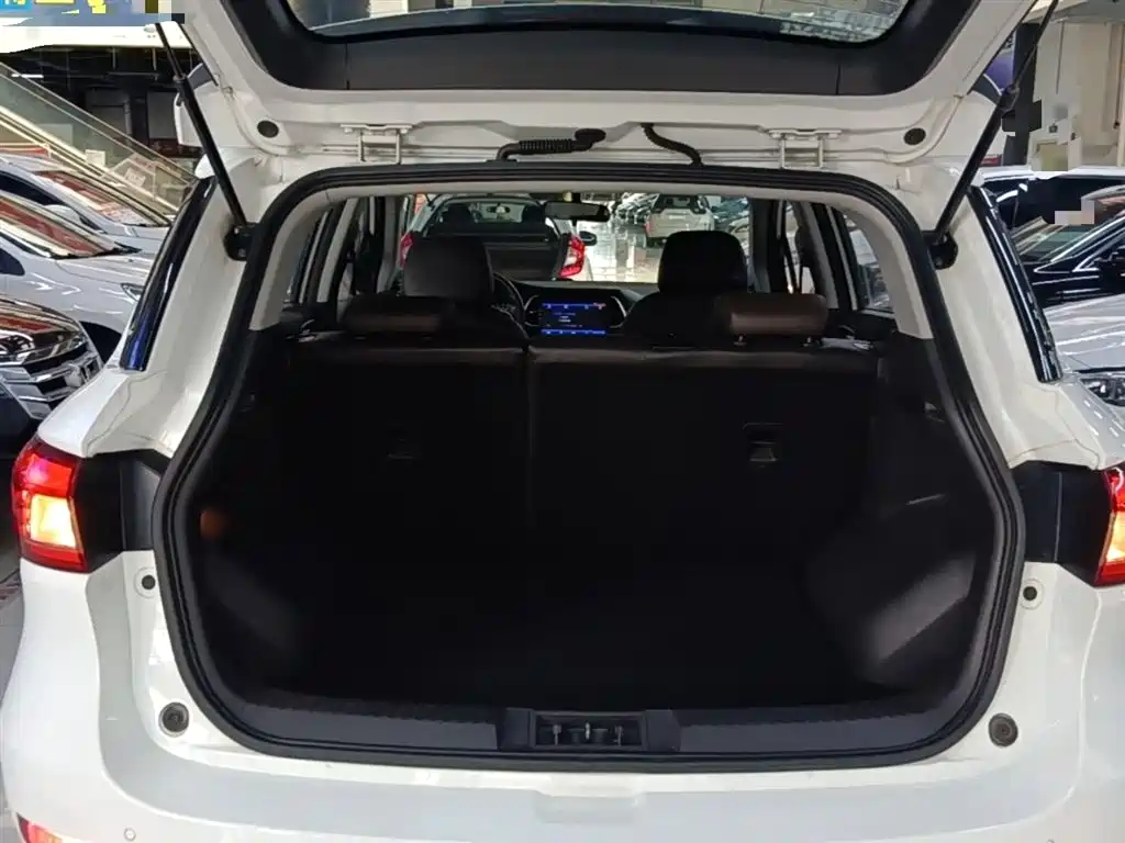 GAC Trumpchi Trumpchi GS4 2017 235T G-DCT 2WD Elite фото 15