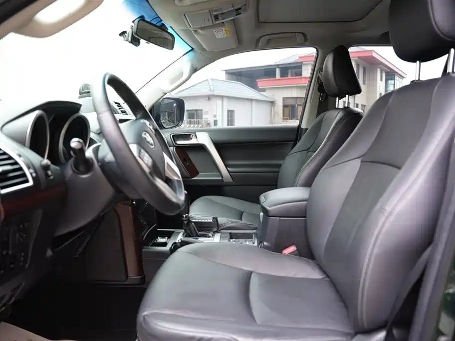 Toyota Prado 2016 3.5L Auto TX-L фото 23