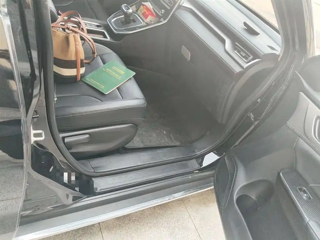 Haval M6 2021 PLUS 1.5T DCT Luxury Smart Connect фото 22