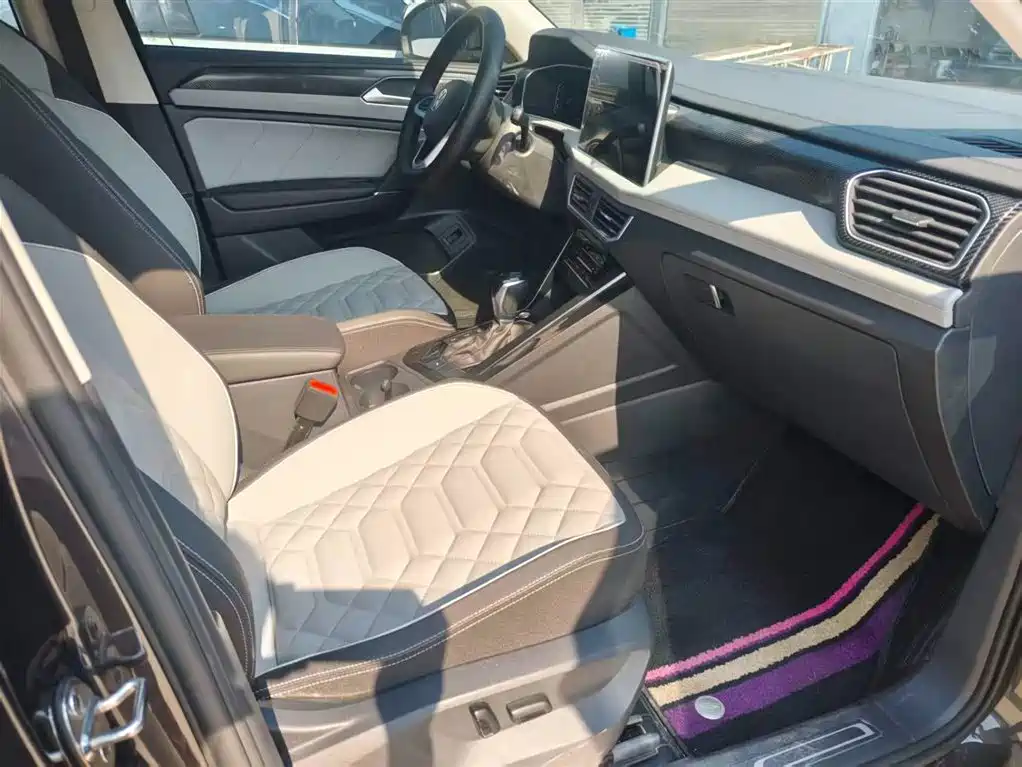 Volkswagen Tayron 2023 280TSI 2WD Luxury Plus Advanced Edition фото 7
