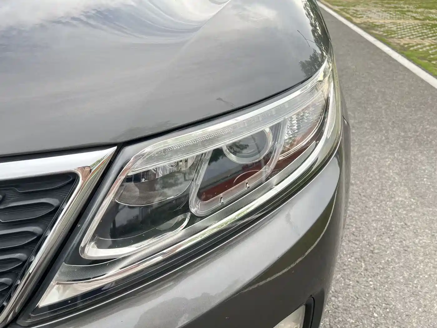 Kia Sorento 2012 2.4L Gasoline Luxury Edition фото 5