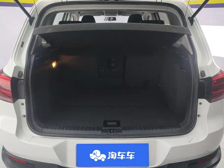 Volkswagen Tiguan 2017 300TSI Automatic 2WD Silk Road Fashion Edition фото 4